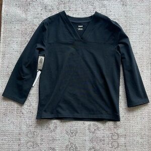 Aritzia TNA stretchy midi sleeved tee